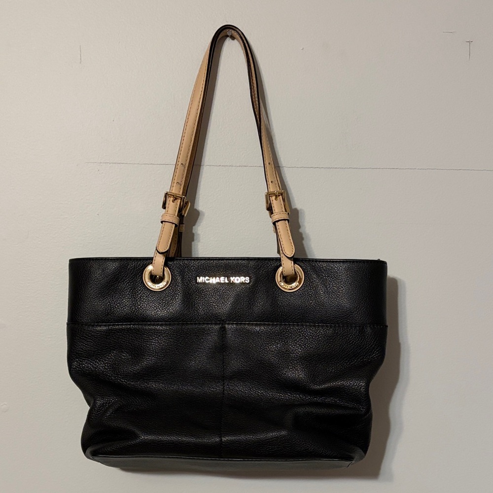 Michael Kors Black and Tan Leather handbag.Bedford Leather zip tote.